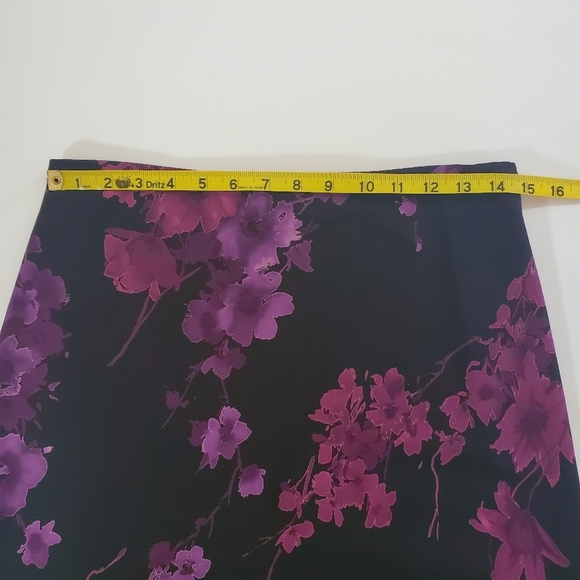 2229 * La Belle Floral Midi Skirt Black Purple Size M Vintage Made In USA - Picture 6 of 8